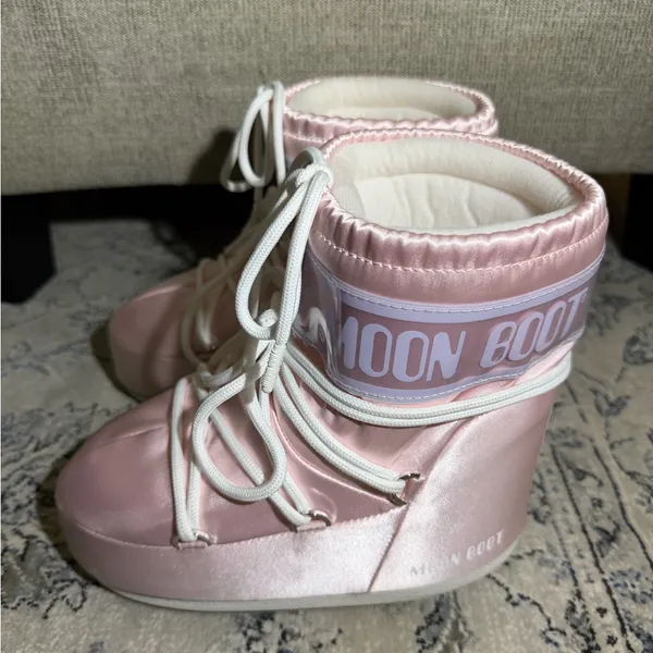 Moon Boot Icon Low Rose Pearly Boots Rose Size 7 - Image 5