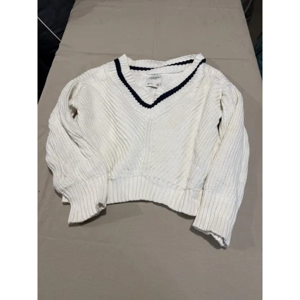 Abercrombie & Fitch Women's V-Neck Chunky Cropped White Knit Academia Sweater‎ M - Image 2