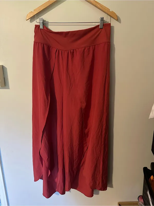 NWOT Halara Breezeful Palazzo pants Pompeiian Red large - Image 2