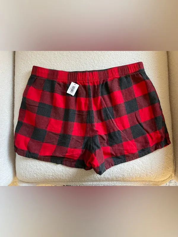 GAP Red and Black Plaid Pajama Shorts - Image 4