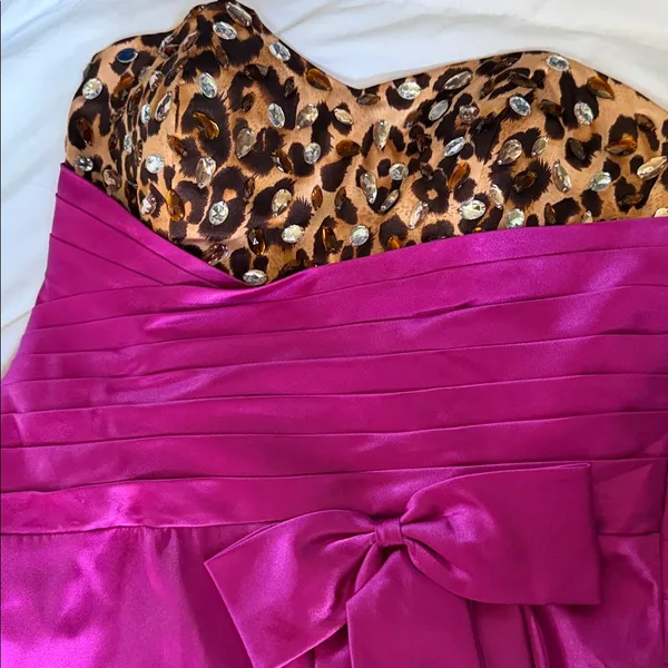 Fuchsia Leopard - Image 2