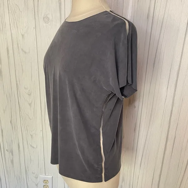 NWT KADA The Infinity Tee: Flow‎ Classic in Ink, Large Black - Image 6