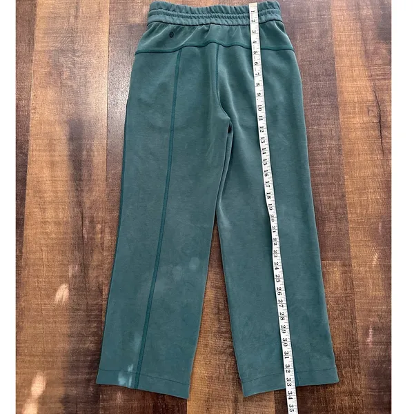 Lululemon Softstreme High-Rise Straight-Leg Cropped Pant Size 2 - Image 9