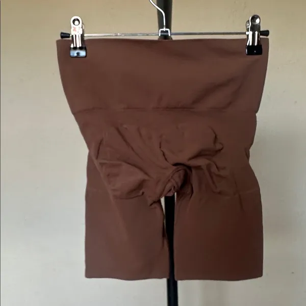 SKIMS‎ SEAMLESS SCULPT BUTT LIFTING SHORT size M - Image 3