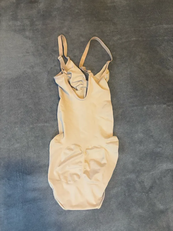 SKIMS Seamless Sculpt Brief Bodysuit in Sienna - XS - Image 4