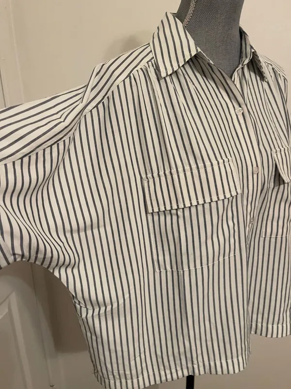 Max Studio White Shirt with Vertical Black Stripes Size L - Image 6