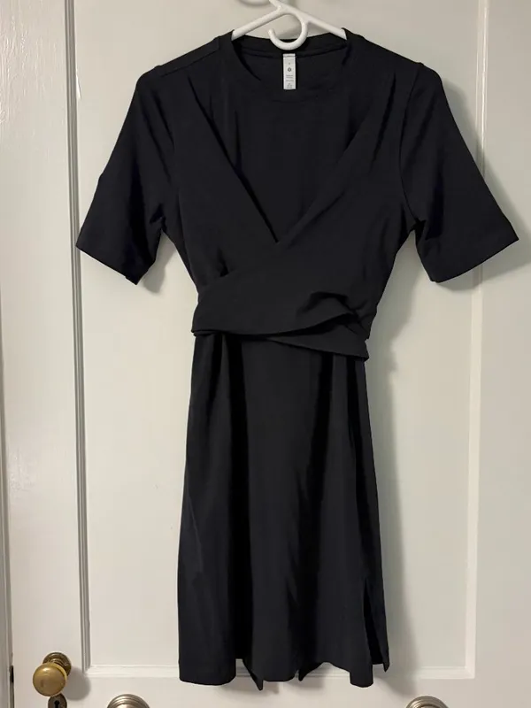 Lululemon Cotton Wrap-Front T-Shirt Dress black size 6 athleisure - Image 2