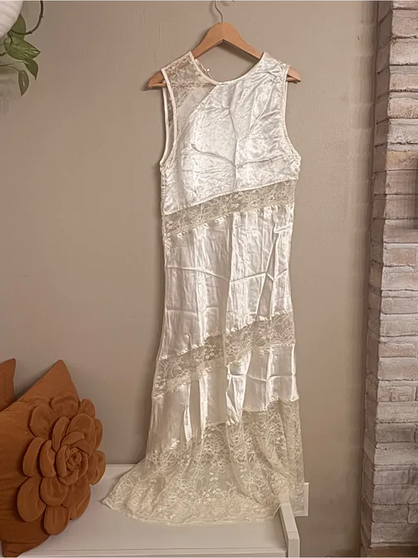 VRG GRL Dorit Lace‎ Maxi Dress - Image 2