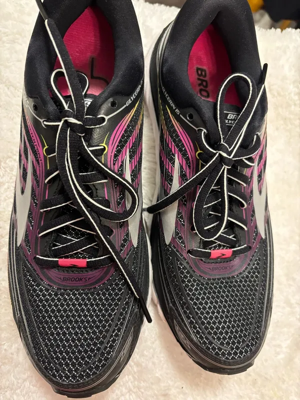 Brooks black and white Sneakers Running shoes Sz. 8 - Image 4