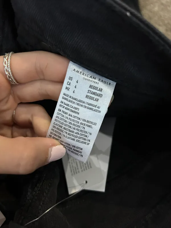 American Eagle Jeans - Image 3