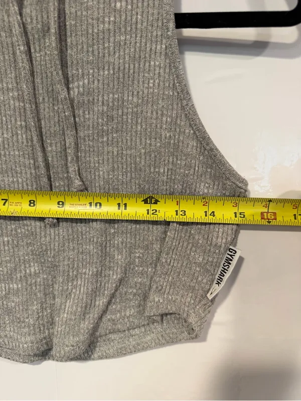 Gray‎ Ribbed Gymshark Slounge Cropped Tank Top - Image 3