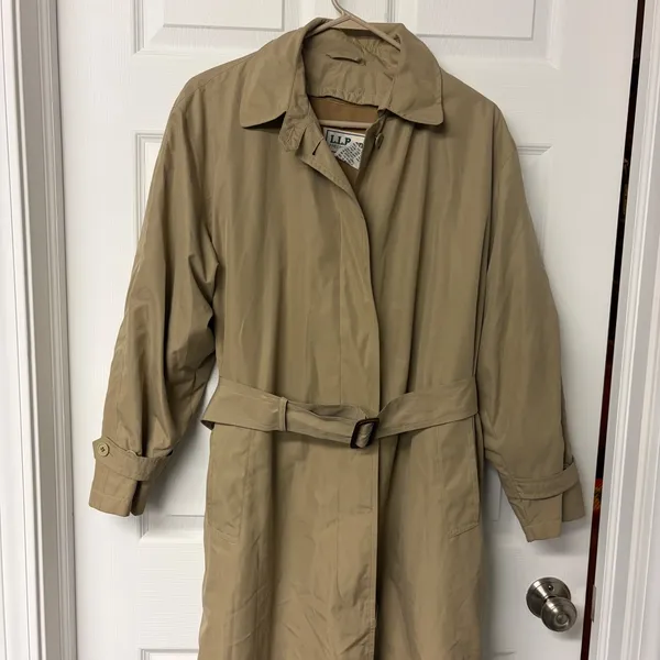 Vintage LL Bean Trench Coat Womens Medium Tan Khaki Belted Zip Out Liner USA - Image 2