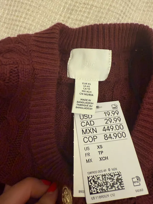 H&M Sweater - Image 2