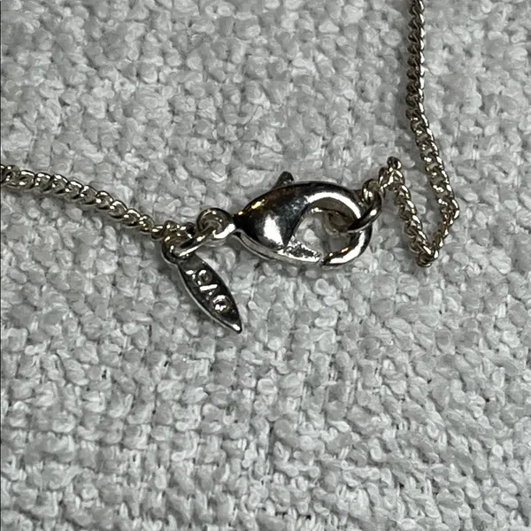 Vintage SAQ Avon Stone Silver-tone Necklace - Image 3