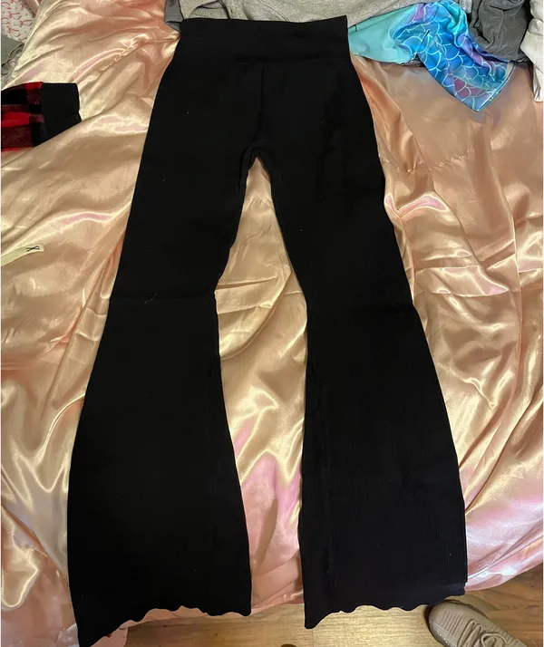 black flare leggings - Image 3