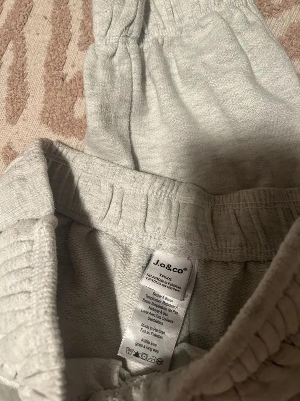 jo&co Grey sweatpants - Image 4