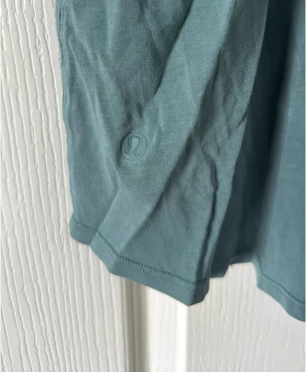 Lululemon Pleated Love Tank blue - Image 4