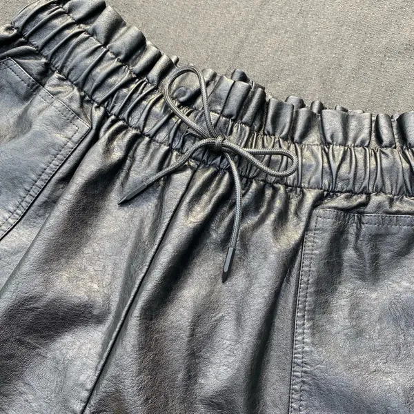 🖤 NWT Schhjzpj Size XL Black Vegan Leather Drawstring PaperBag Shorts 🖤 - Image 4