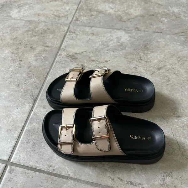 Platform buckle sandals Black Size 9 - Image 2