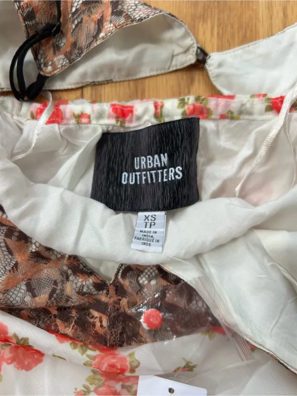 NWT Urban Outfitters‎ Harper Lace Printed Midi Dress Floral Slip Asymmetric XS - Image 7