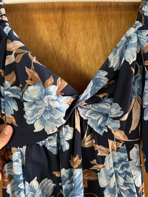 Abercrombie and fitch floral flowy dress (tall size!) - Image 2