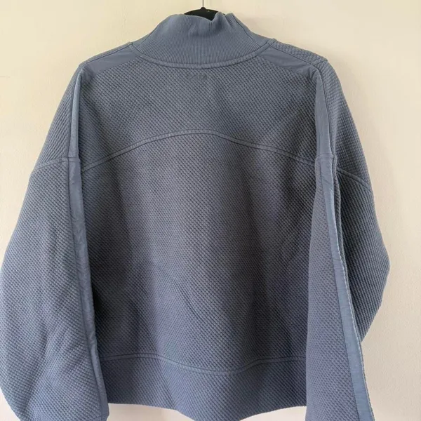 Calia Women's Blue and Navy Sweatshirt - Image 4