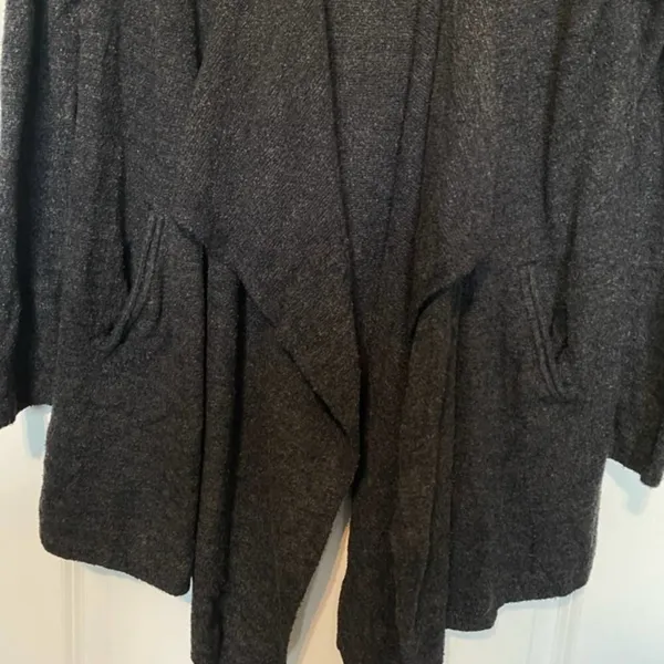 Barefoot Dreams Gray‎ / Black Cardigan Small/ Medium - Image 4