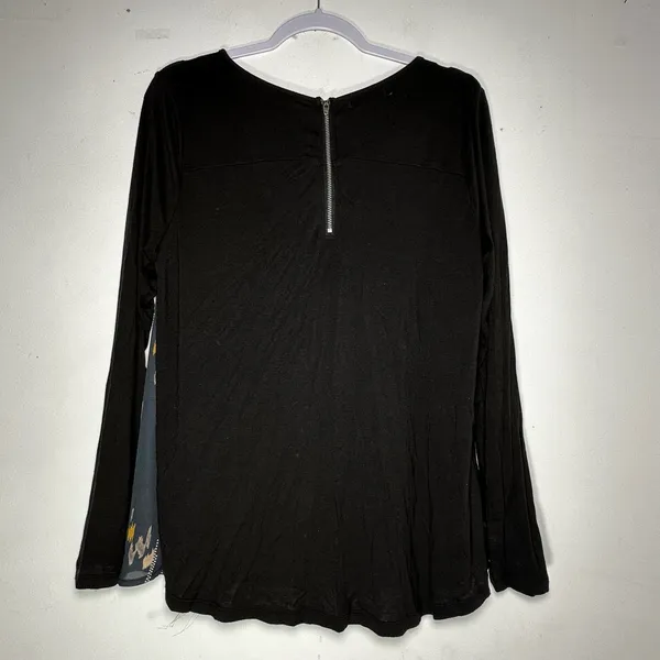 Maurices‎ Mixed Media Long Sleeve Top XL Black Grey Ikat Beaded Zipper Back 8655 - Image 2