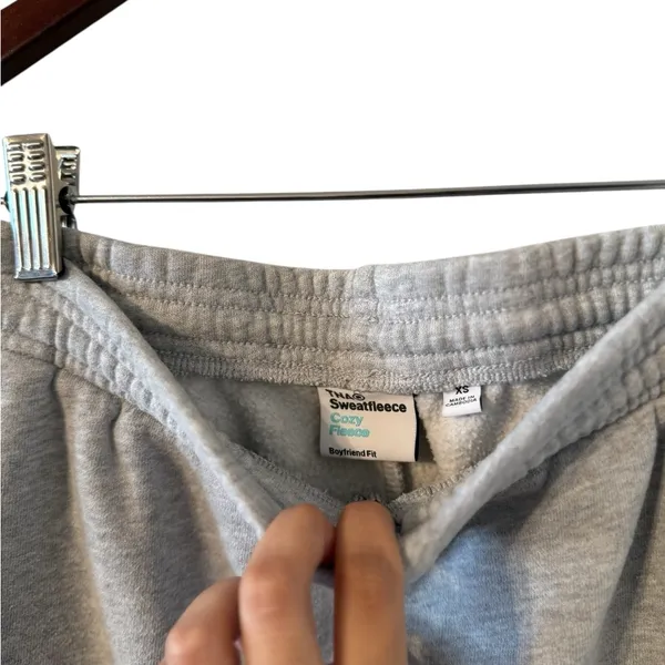 ARITZIA Tna Sweatfleece Cozy Boyfriend Fit Gray Sweatpants Joggers - Image 4