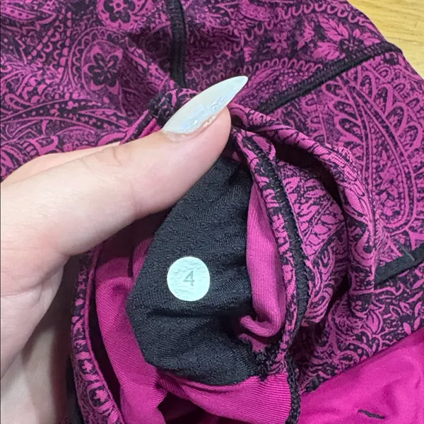 Lululemon Athletica Paisley Print Pants - Fuchsia and Black - Image 2