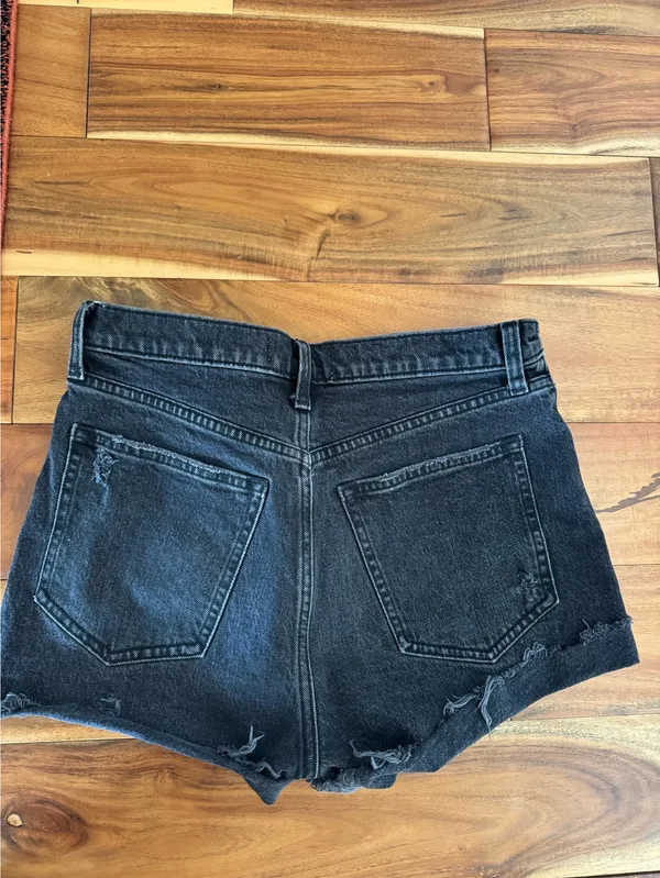 Abercrombie & Fitch denim shorts - Image 3