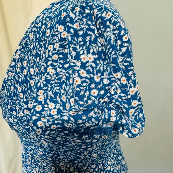 Princess Polly Blue Floral‎ V Neck Mini Dress Short Sleeve Flounce Hem Size 6 - Image 6