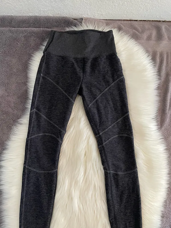 Alo Alosoft Revel Leggings Black/Gray Heathered - Image 9