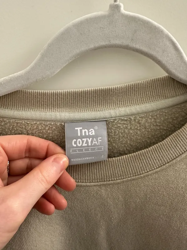 Aritzia TNA Cozy Crewneck - Image 3