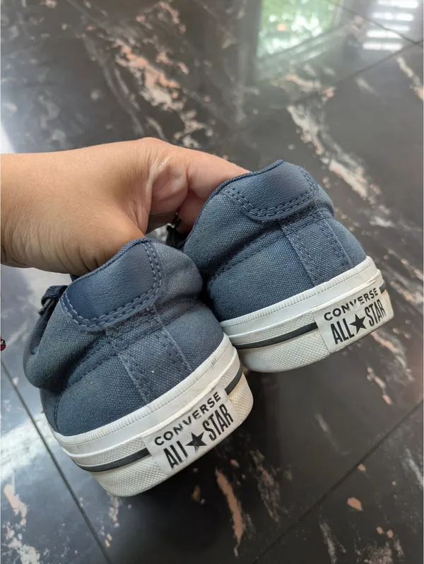 Converse Navy Unisex Sneakers Size 8.5 - Image 5
