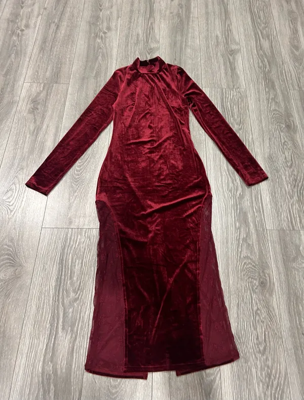Lulus Eloquent Drama Red Velvet Mock Neck Midi Dress Size Small MSRP $65 - Image 7