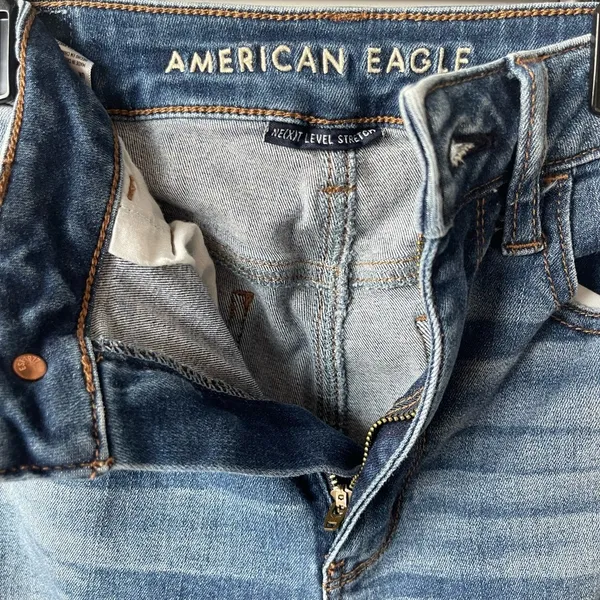 American Eagle dark blue washed jeans. - Image 2