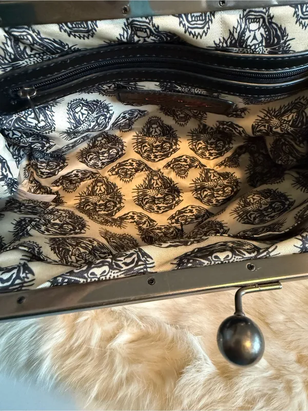 Ed Hardy Rhinestone Tiger Kiss Lock Shoulder Bag - Image 8