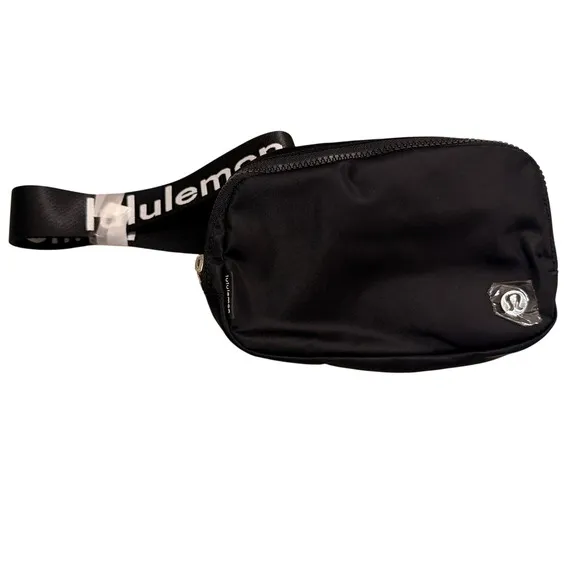 Lululemon Everywhere Belt‎ Bag Black Spellout Sporty Pack Travel Festival NWT - Image 3
