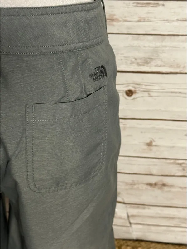 The North Face grey lightweight utility hiking shorts Size 16 gorpcore outdoors - Image 7