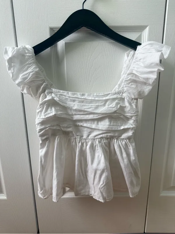 Abercrombie & Fitch White Emerson Peplum Puff Sleeve Pleated Top - Image 2