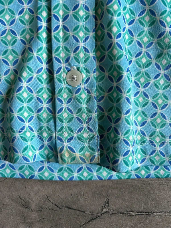 GAP Women's Button-Down Shirt in Teal Geo Print - Image 3