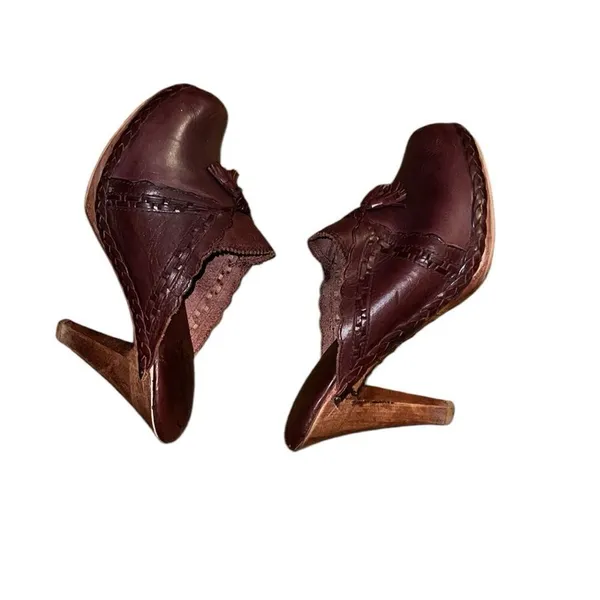QualiCraft Brown Leather Mules Size 7 B - Image 3