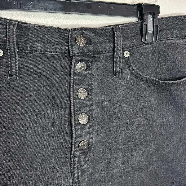Madewell High-Rise Denim Boy-Shorts in Button Through Edition Lunar Black 32 - Image 5