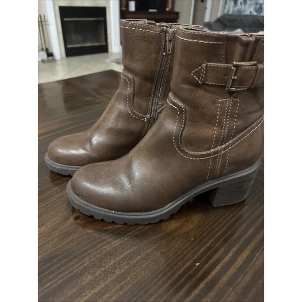 Frye and Co. 6.5 Addison Brown Ankle Chelea Boots Vegan Boho Horse Cowgirl - Image 2