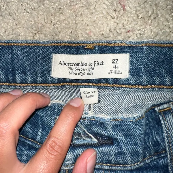 Abercrombie 90s ultra high rise curve love jeans - Image 2