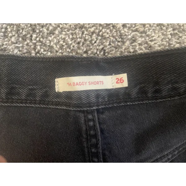 Levi's '94 Black Baggy mid-rise denim Shorts 26 - Image 2