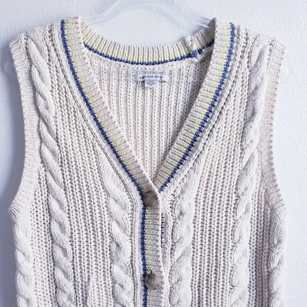 American Eagle Cable Knit Sweater Vest - Image 3