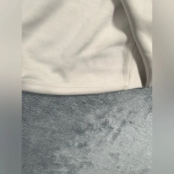 Lululemon Cream Crewneck Sweatshirt - Image 5