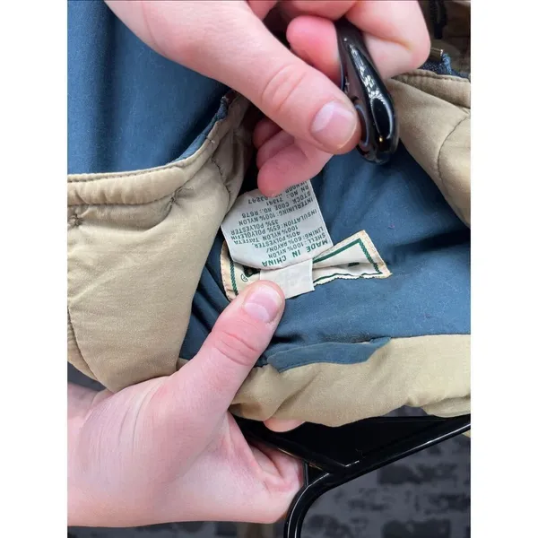 L.l. Bean | women vintage puffer jacket - Image 3
